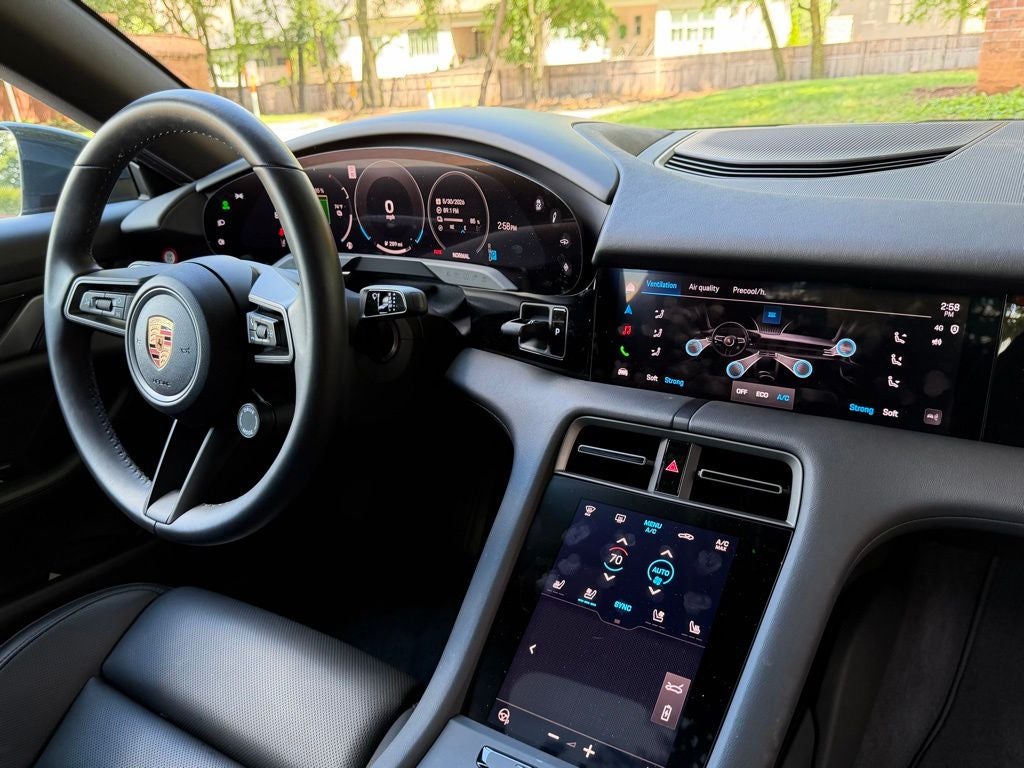 2025 Porsche Taycan 4