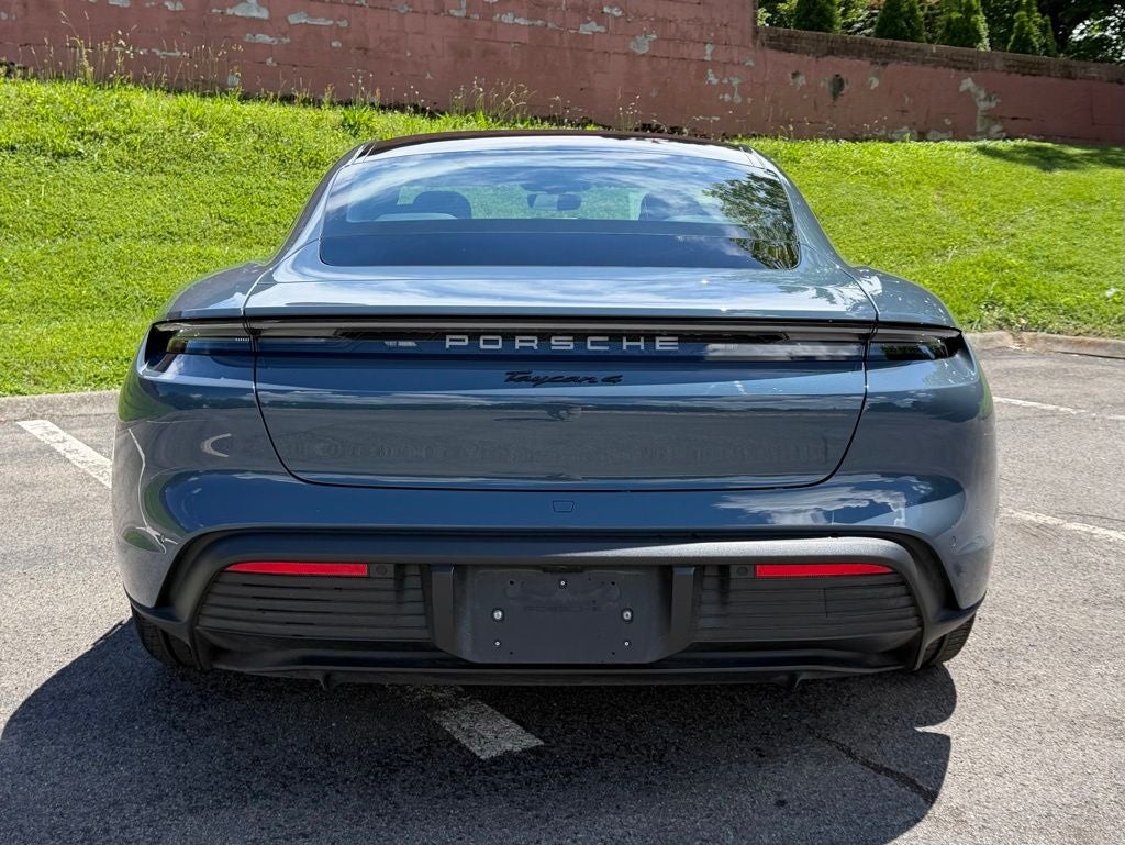 2025 Porsche Taycan 4