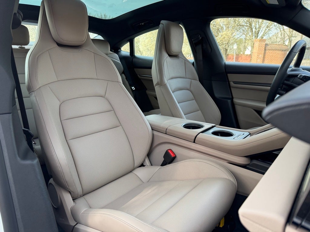 2025 Porsche Taycan 4