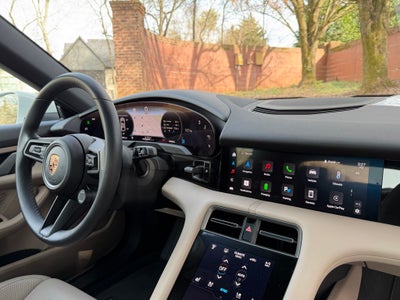 2025 Porsche Taycan 4