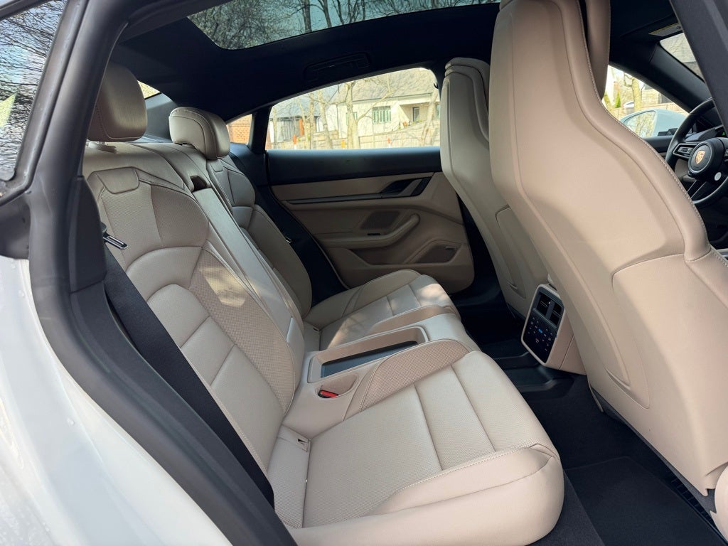 2025 Porsche Taycan 4
