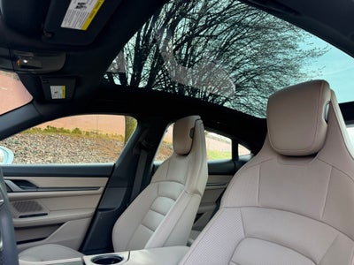 2025 Porsche Taycan 4