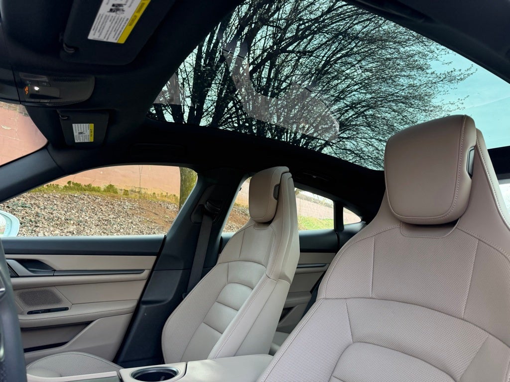 2025 Porsche Taycan 4