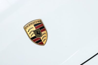 2025 Porsche Taycan 4