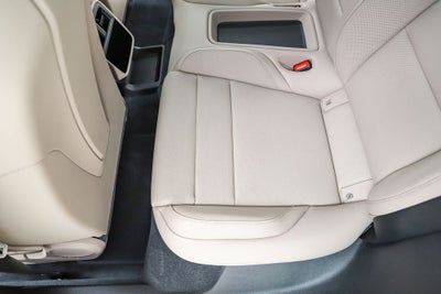 2025 Porsche Taycan 4