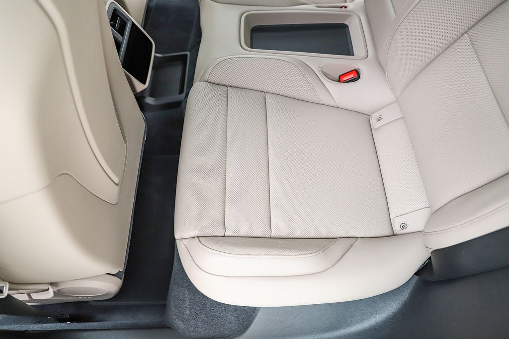 2025 Porsche Taycan 4