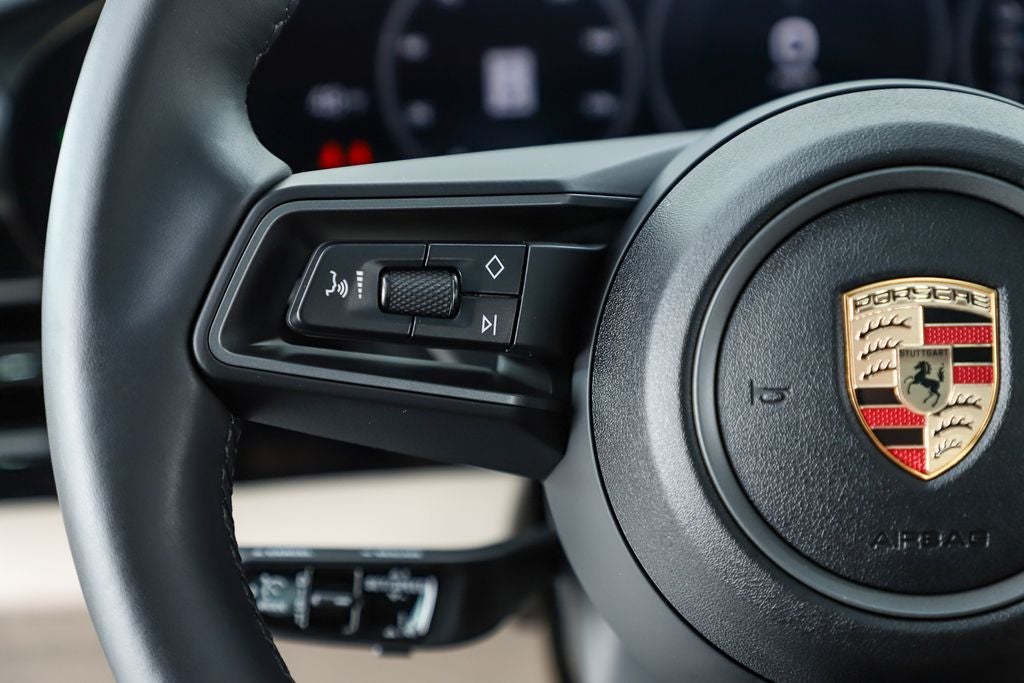 2025 Porsche Taycan 4