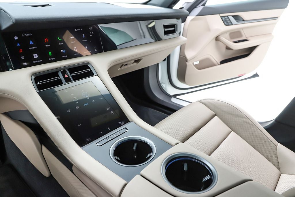 2025 Porsche Taycan 4