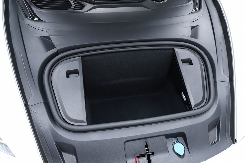 2025 Porsche Taycan 4