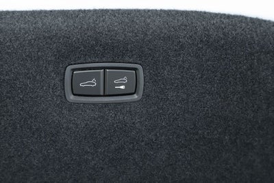 2025 Porsche Taycan 4