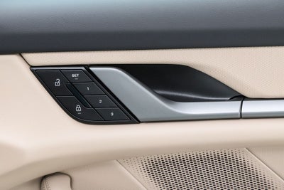 2025 Porsche Taycan 4