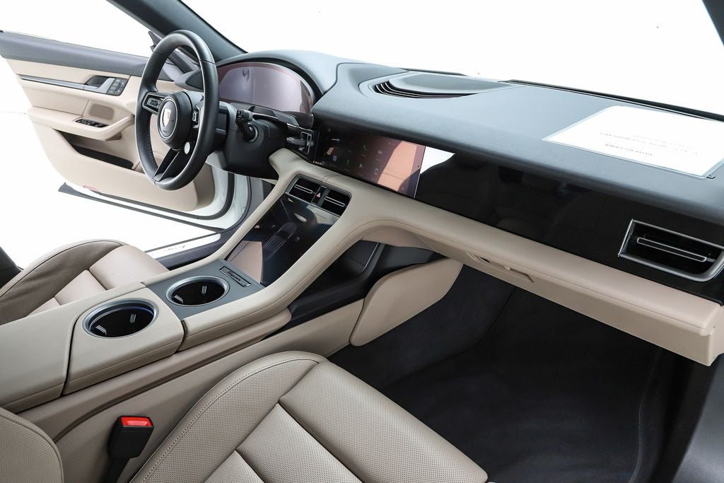 2025 Porsche Taycan 4