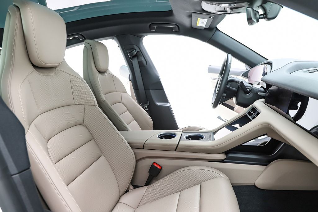 2025 Porsche Taycan 4