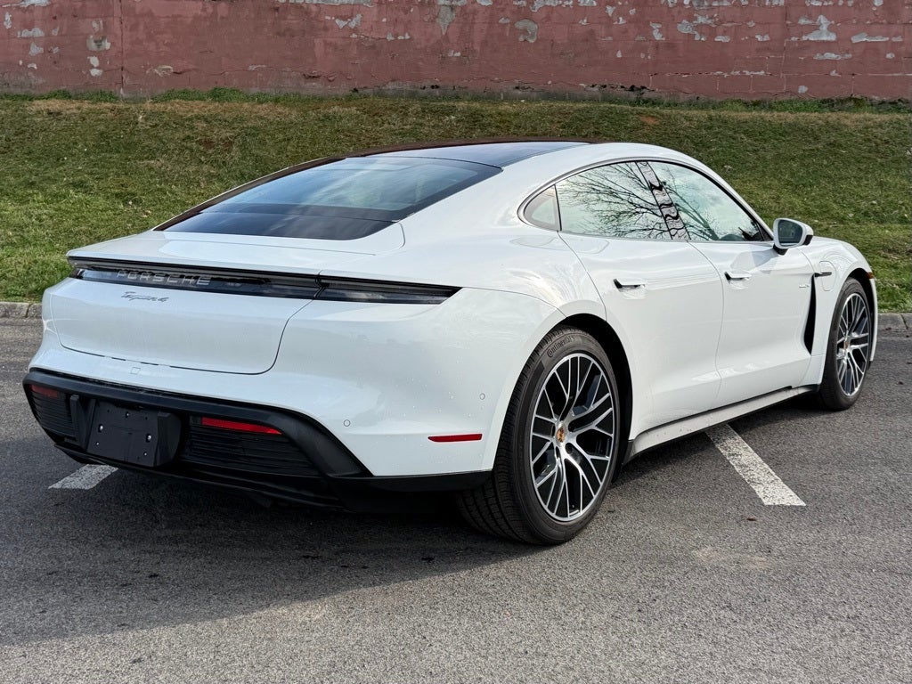 2025 Porsche Taycan 4