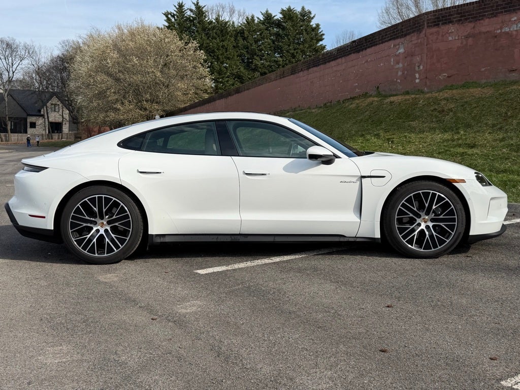 2025 Porsche Taycan 4