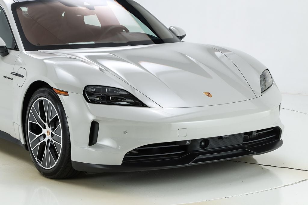 2026 Porsche Taycan 4