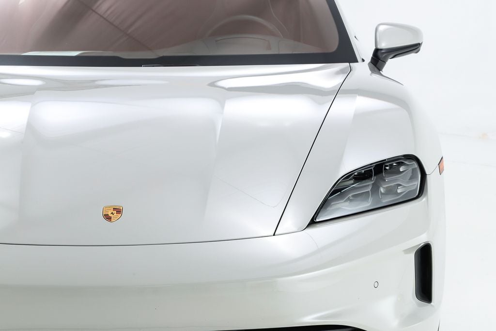 2026 Porsche Taycan 4