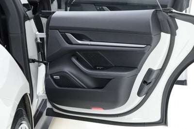 2026 Porsche Taycan 4