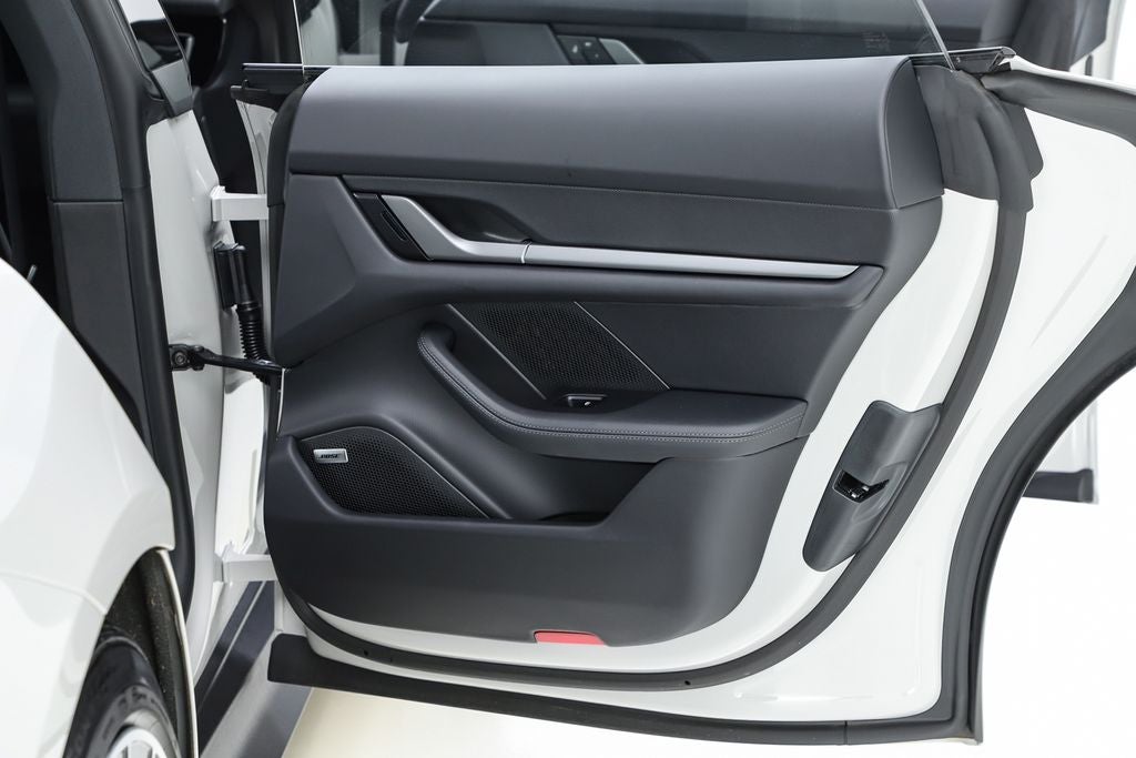 2026 Porsche Taycan 4