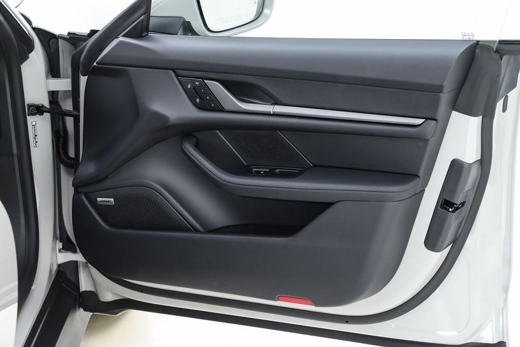 2026 Porsche Taycan 4