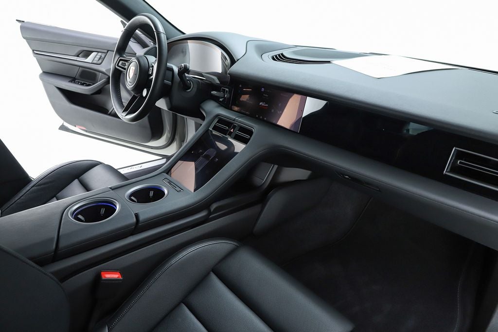 2026 Porsche Taycan 4