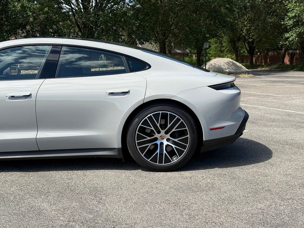 2026 Porsche Taycan 4