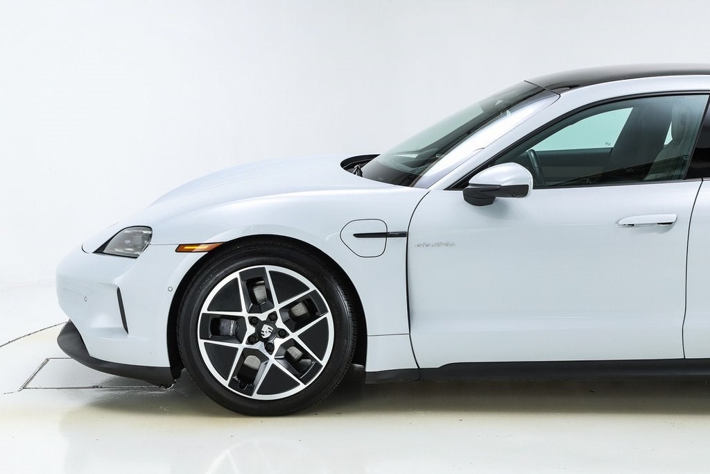 2025 Porsche Taycan Base