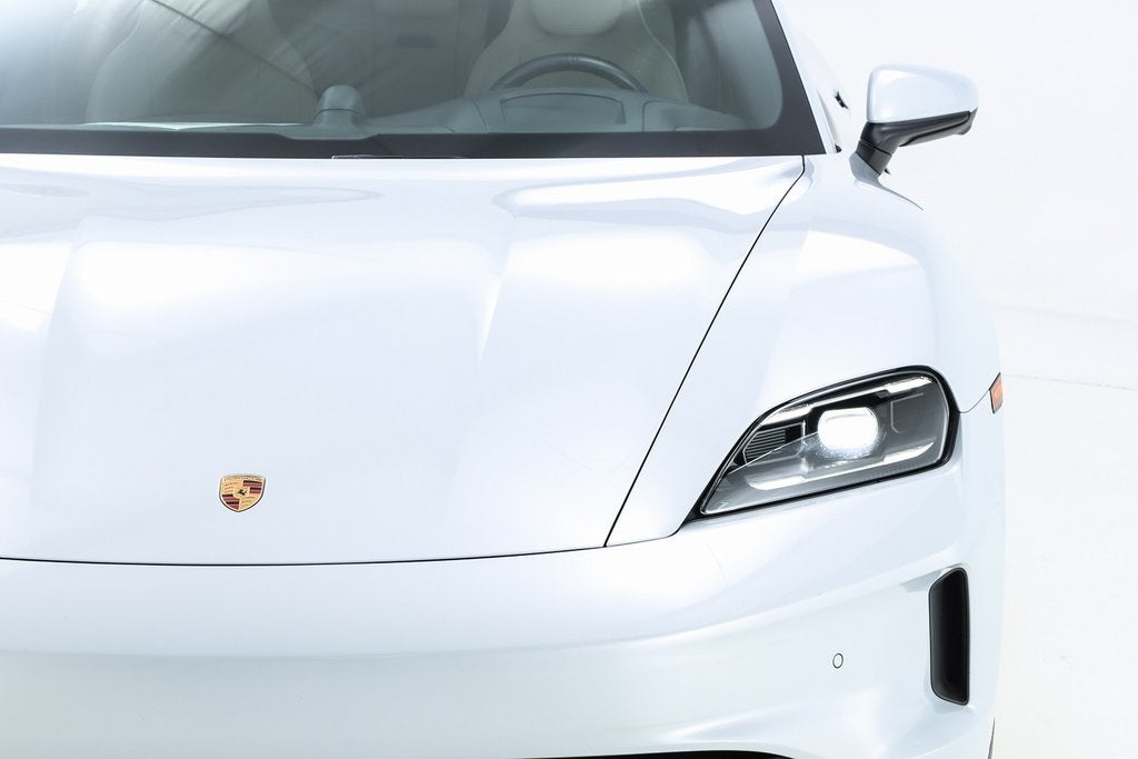 2025 Porsche Taycan Base