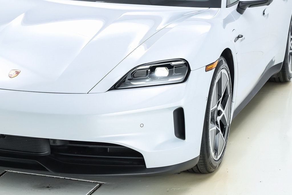 2025 Porsche Taycan Base