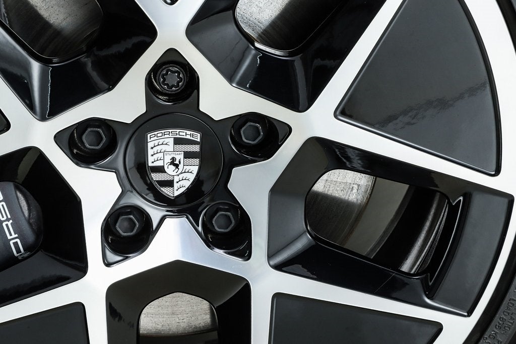 2025 Porsche Taycan Base