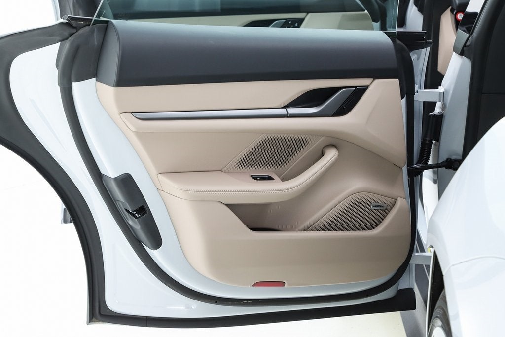 2025 Porsche Taycan Base