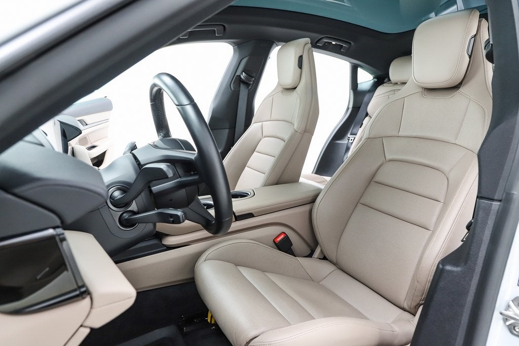 2025 Porsche Taycan Base