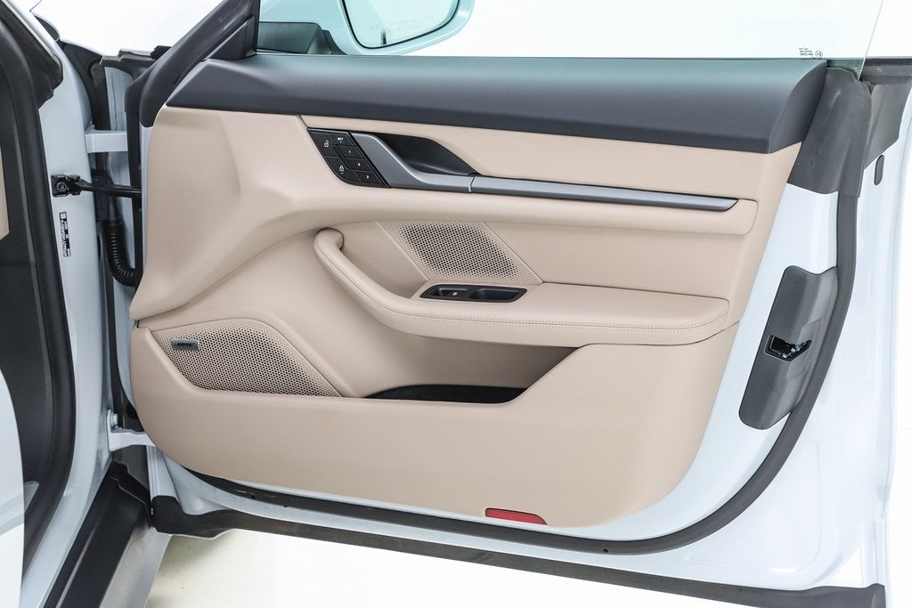 2025 Porsche Taycan Base