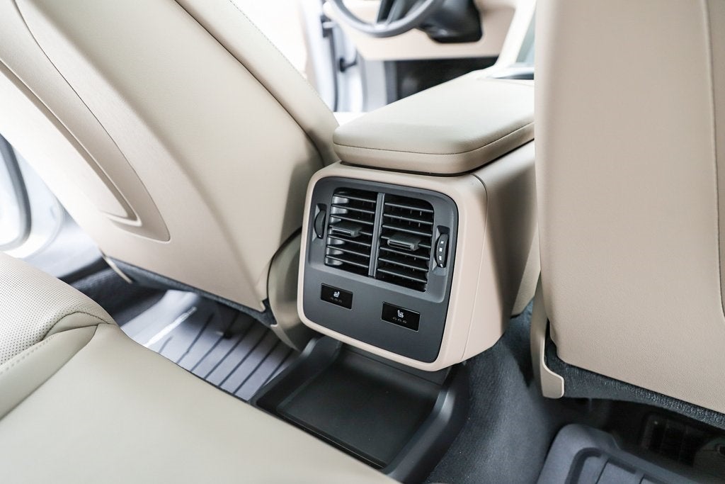 2025 Porsche Taycan Base