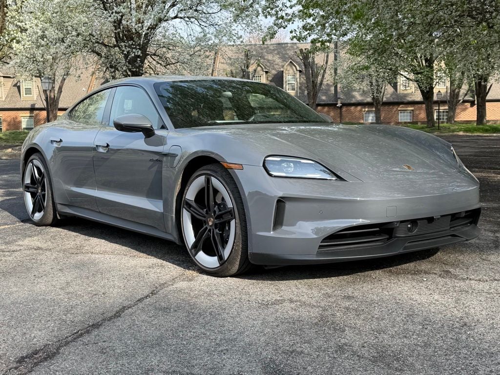 2025 Porsche Taycan 4