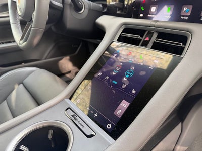 2025 Porsche Taycan 4