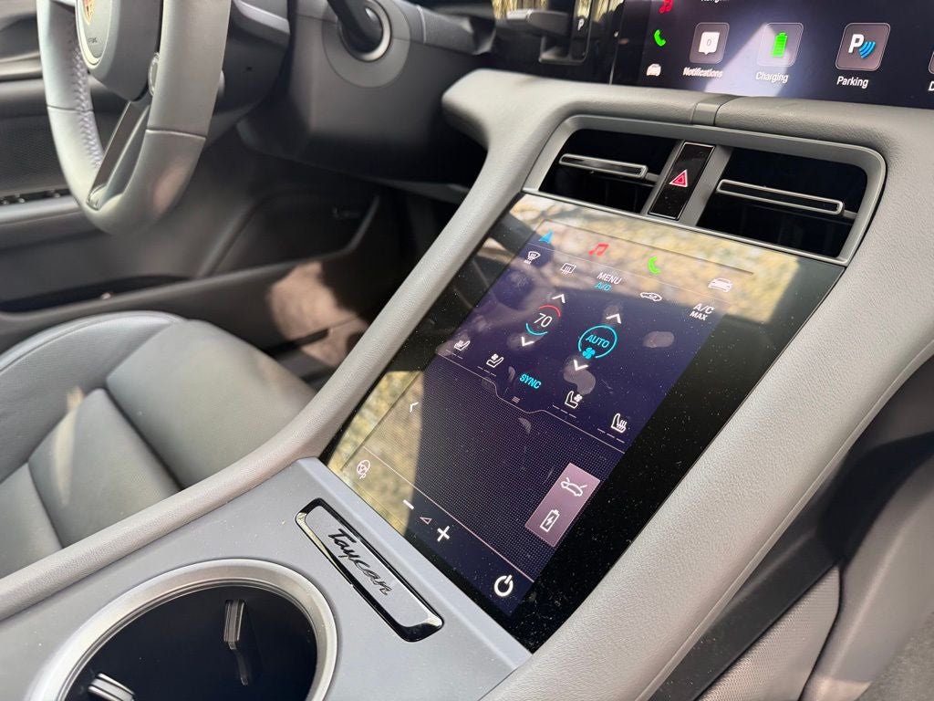 2025 Porsche Taycan 4