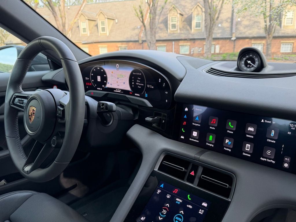 2025 Porsche Taycan 4