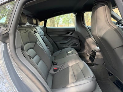 2025 Porsche Taycan 4