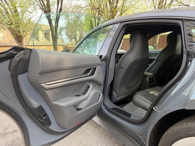 2025 Porsche Taycan 4