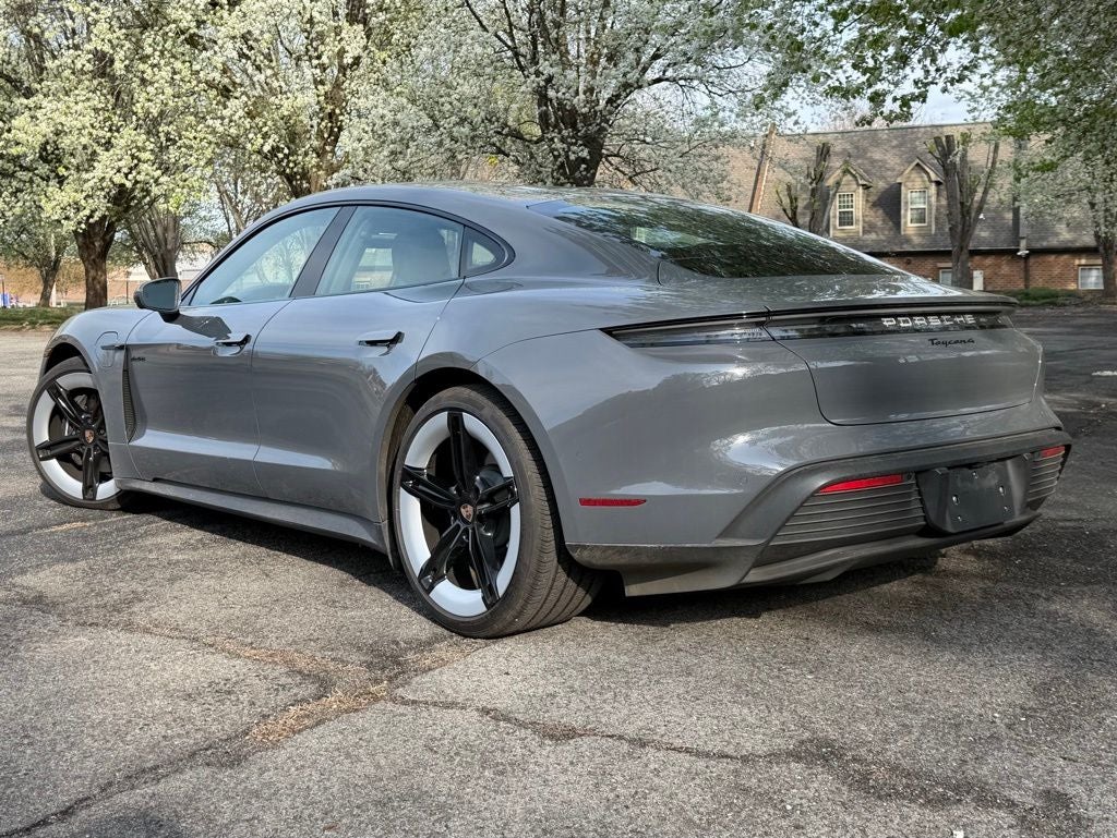 2025 Porsche Taycan 4