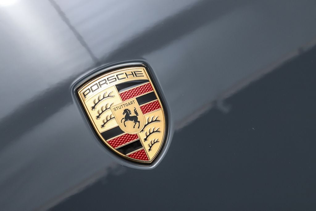 2025 Porsche Taycan 4