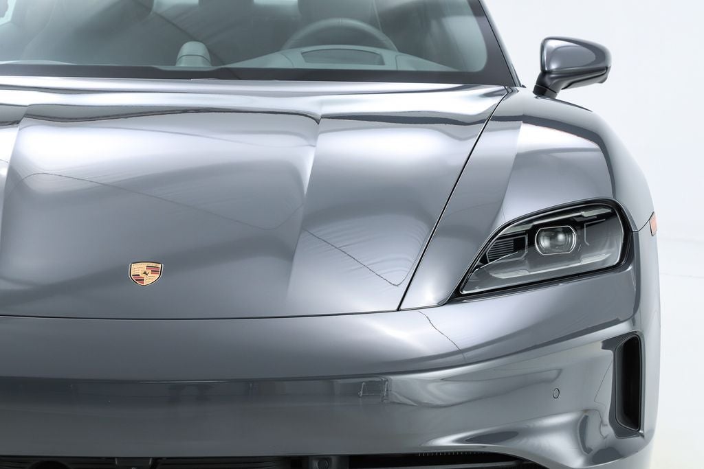 2025 Porsche Taycan 4