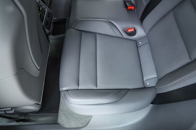 2025 Porsche Taycan 4