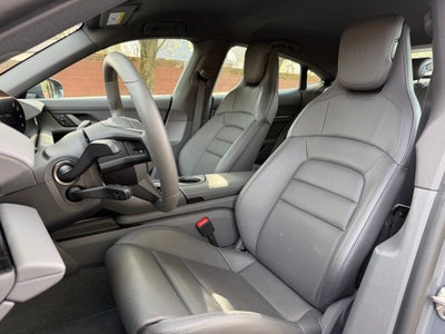 2025 Porsche Taycan 4