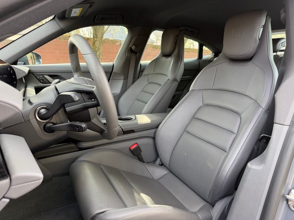 2025 Porsche Taycan 4