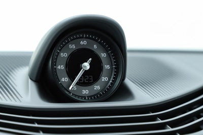 2025 Porsche Taycan 4