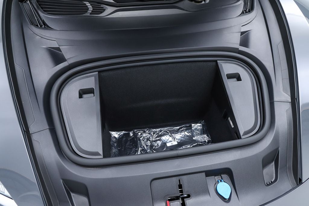 2025 Porsche Taycan 4