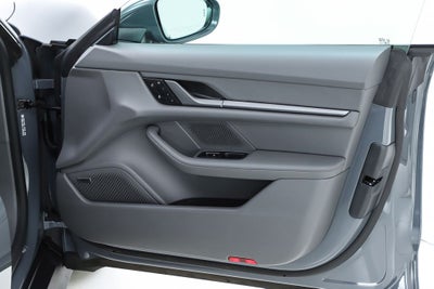 2025 Porsche Taycan 4