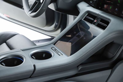 2025 Porsche Taycan 4